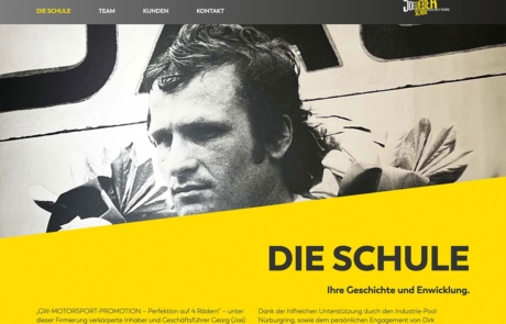 Eine gelbe Homepage des Rennfahrer Teams Joe Weber mit seinem Gesicht drauf