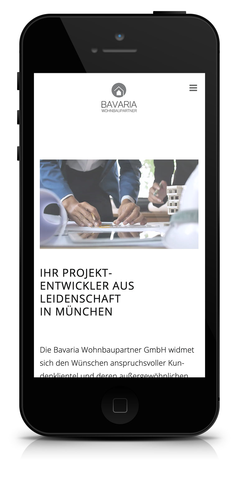 Website für Immobilienmakler auf einem Smartphone